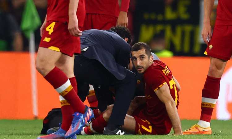 Roma, Mkhitaryan non ce la fa: esce per infortunio alla coscia Roma, Mkhitaryan non ce la fa: esce per infortunio alla coscia