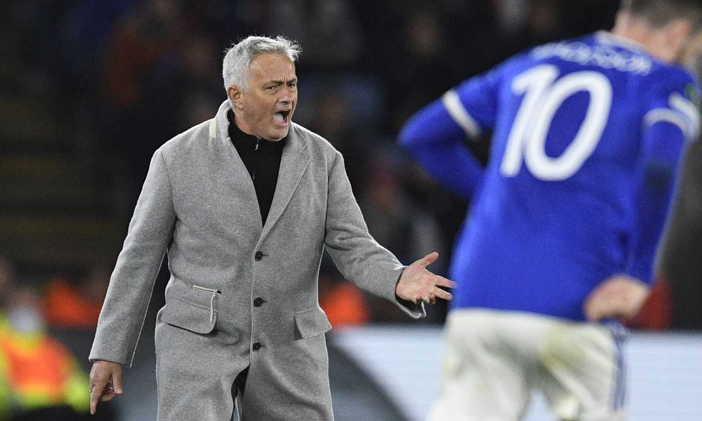 Mourinho: 'Leicester più riposato, i tifosi devono giocare con noi. L'anno prossimo voglio pensare più in grande'