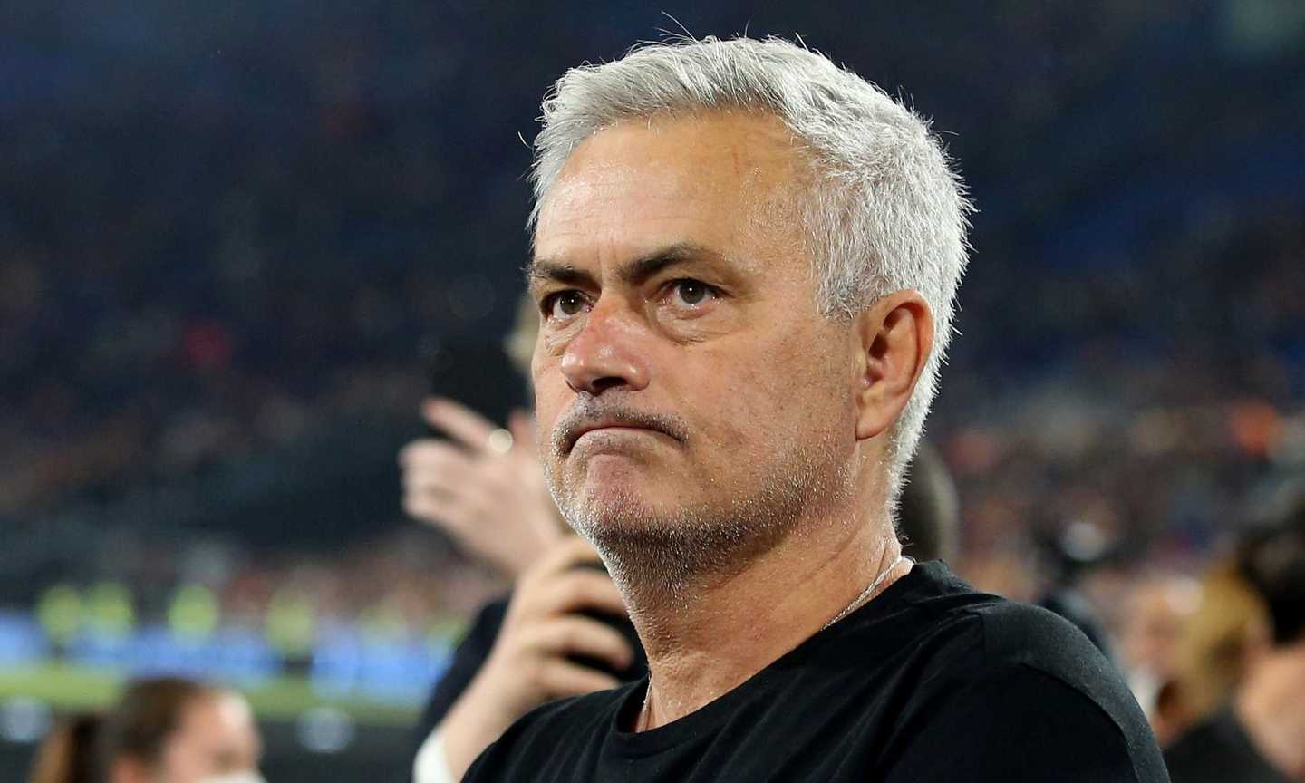 Roma, Mourinho: 'La mia esperienza non aiuta, il nostro obiettivo l'abbiamo già centrato. Mkhitaryan è pronto'