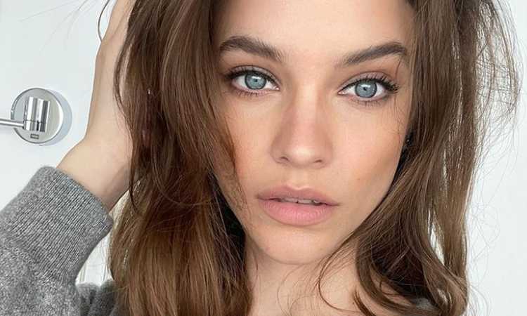 Barbara Palvin, dal calcio alle passerelle. Che bellezza! FOTO