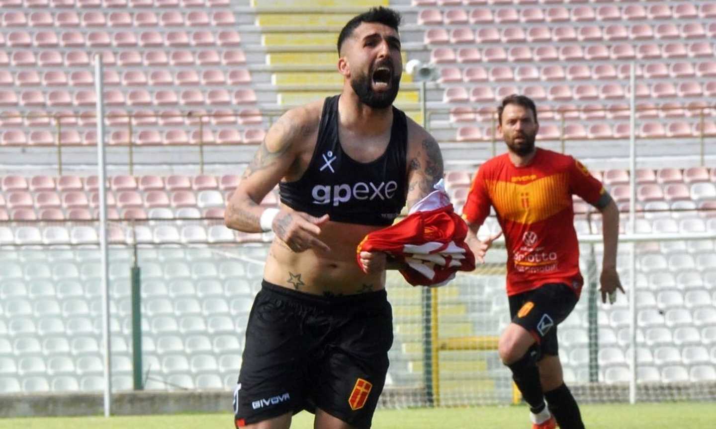 Serie C, Rizzo a CM: 'Io nella storia del Messina! Il gol salvezza, le granite con la panna e quella litigata con Diamanti'