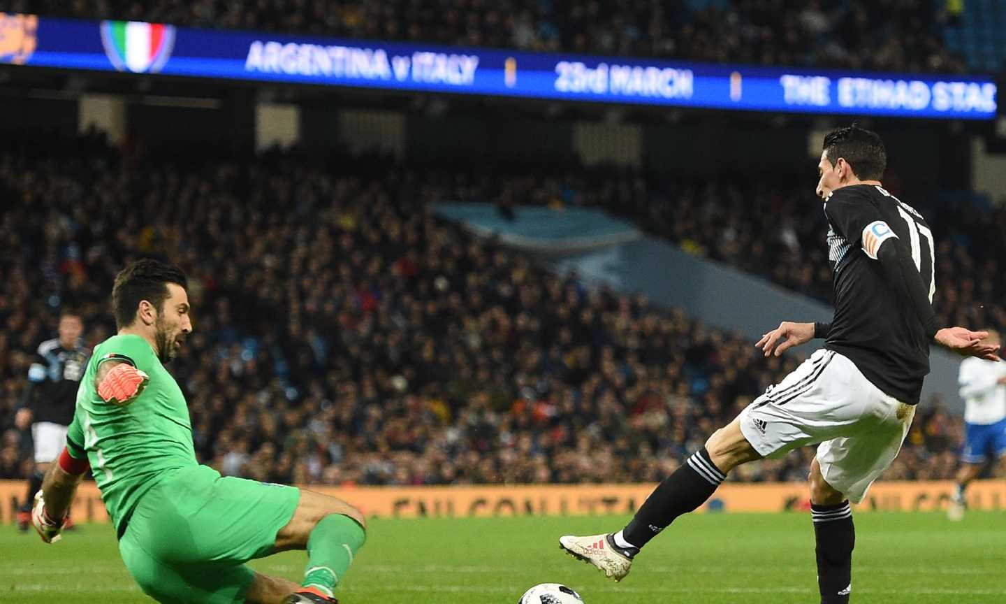 Buffon: 'Juve, Di Maria vale Messi e Ronaldo. L'età non conta, in questa Serie A sarebbe come Maradona'