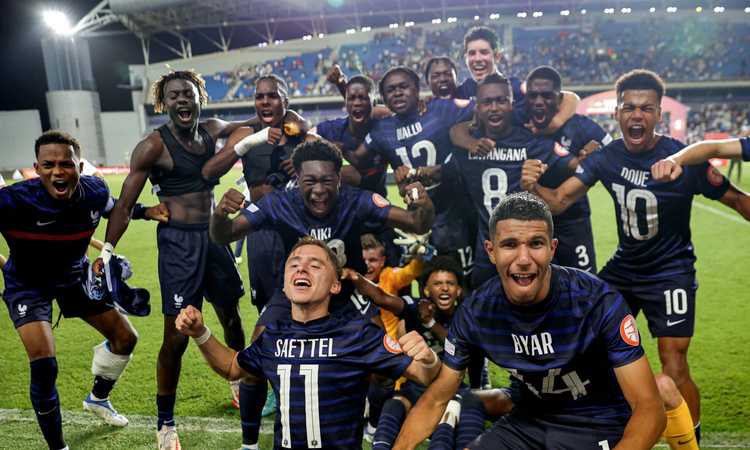 La Francia è campione d'Europa U17! Decide una doppietta di Kumbedi, niente da fare per lo juventino Huijsen