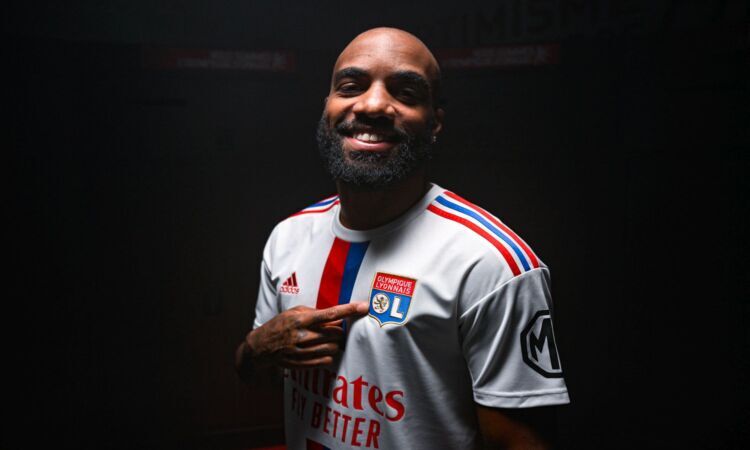 Lione, Lacazette: 'Per amore del club mi sono abbassato lo stipendio' VIDEO