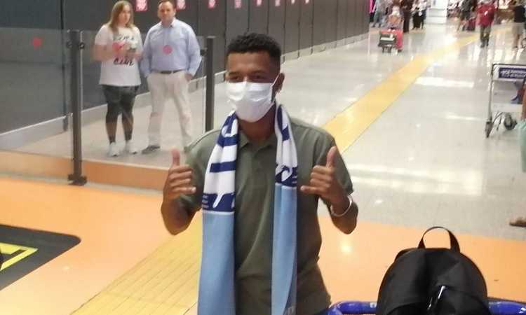 Lazio, Marcos Antonio è sbarcato a Fiumicino FOTO e VIDEO