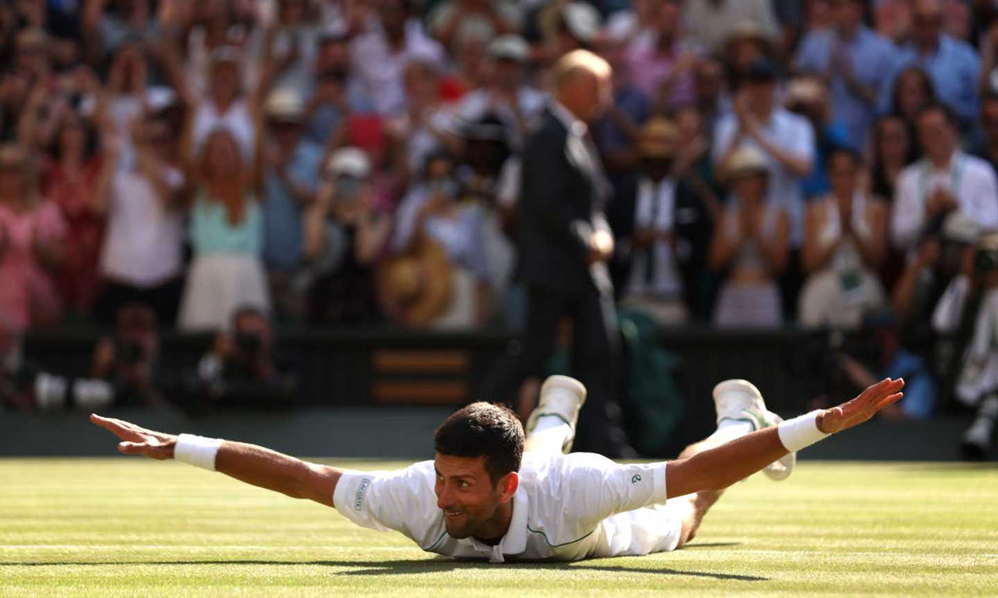 Wimbledon, Djokovic trionfa per la settima volta. Battuto Kyrgios in 4 set