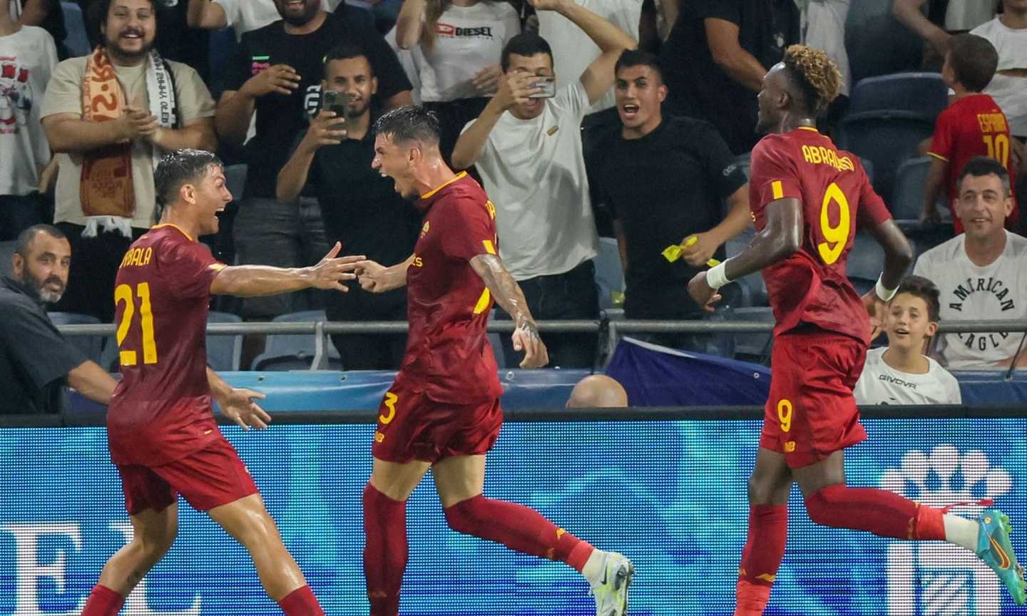 Roma, Ibanez: 'Dybala un grande, contro la Juve ci aspettiamo il meglio da lui' 