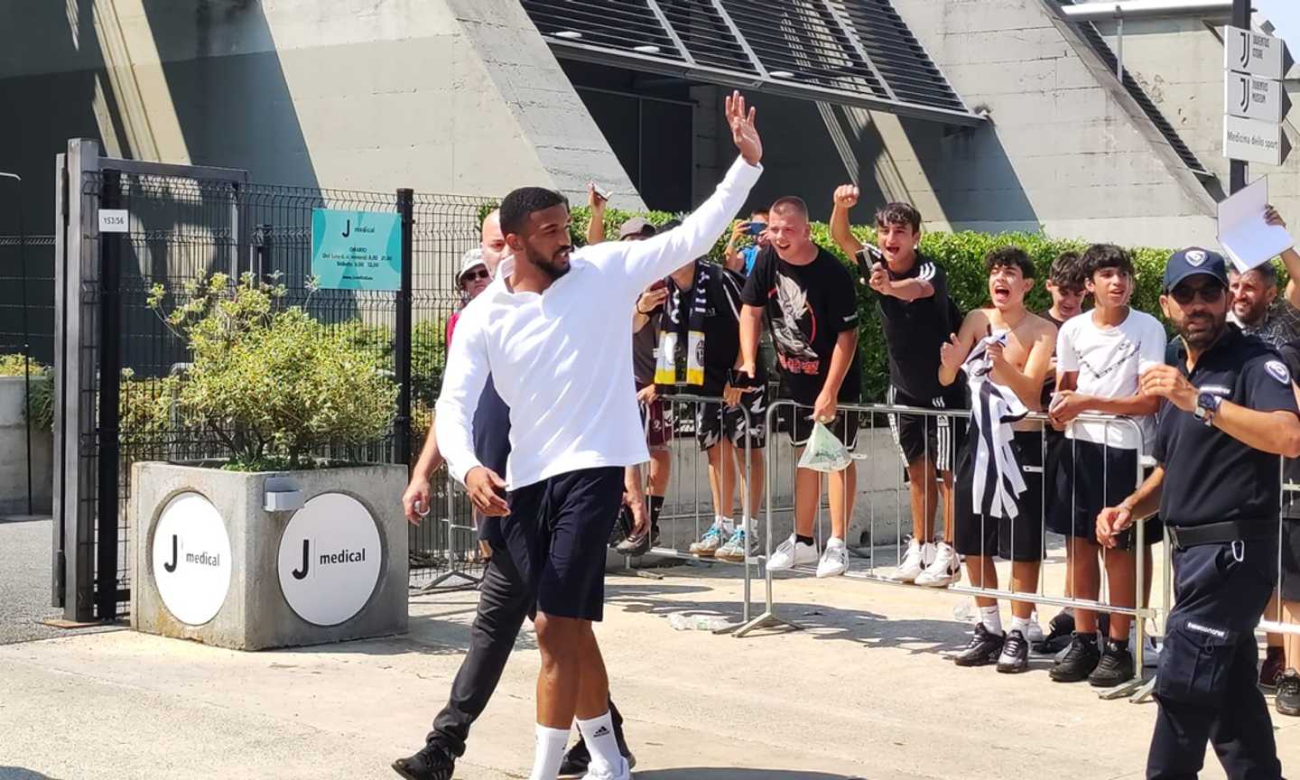 Torino, il comunicato su Bremer: 'Ragazzo perbene e professionista esemplare, in bocca al lupo'