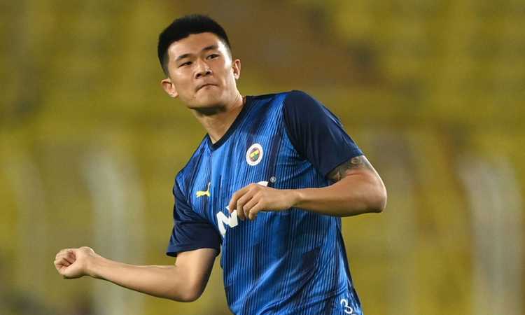 Napoli, si avvicina Kim. L'allenatore del Fenerbahce: 'Cessione programmata, ma l'ho saputo solo due giorni fa'