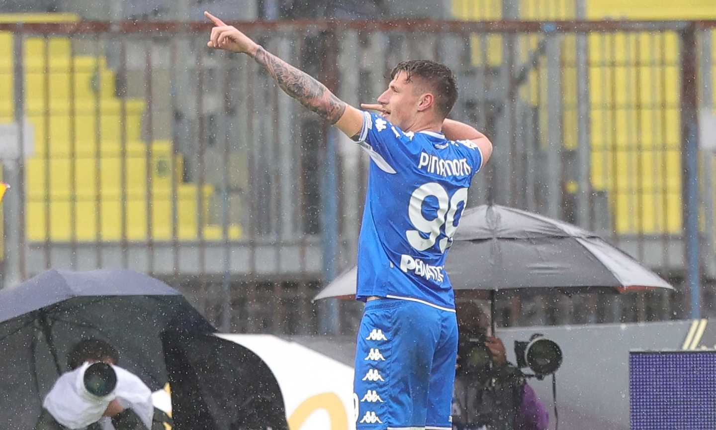 Atalanta: per Pinamonti c'è lo sconto ma solo a una condizione