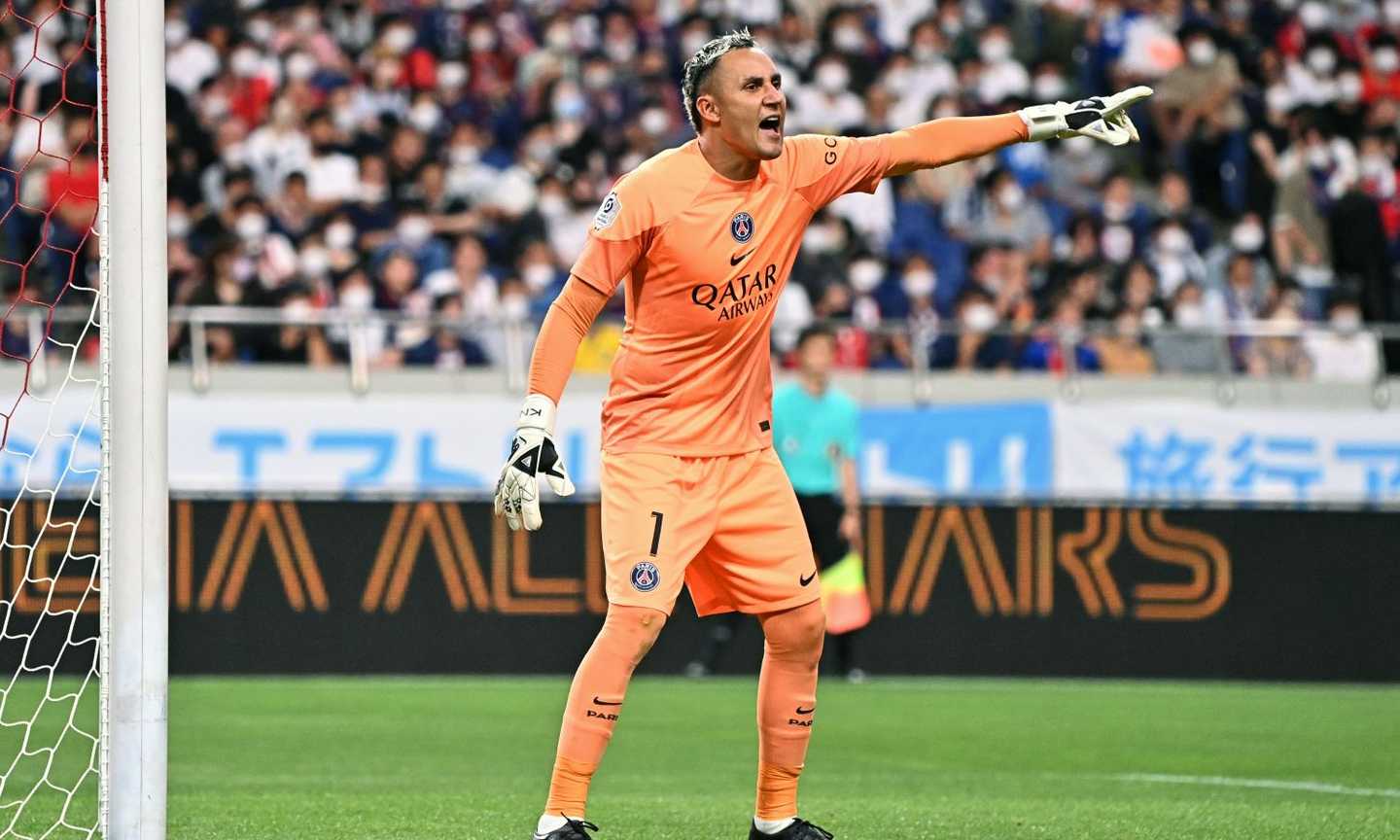 PSG, Navas lancia un indizio sul futuro