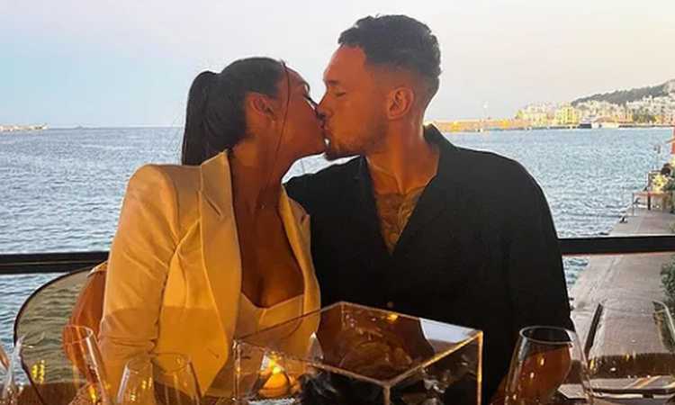 L'ex Milan Ocampos perde alla prima in Liga col Siviglia, ma si consola con la sua Majooh: che FOTO! L'ex Milan Ocampos perde alla prima in Liga col Siviglia, ma si consola con la sua Majooh: che FOTO!