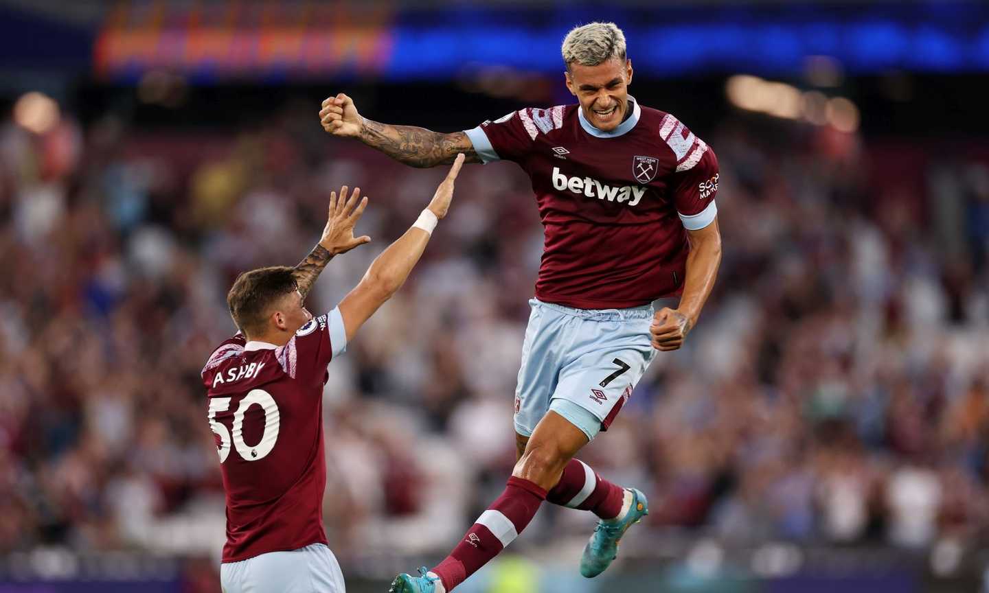 Scamacca, prima gioia con il West Ham: si sblocca in Conference League contro il Viborg