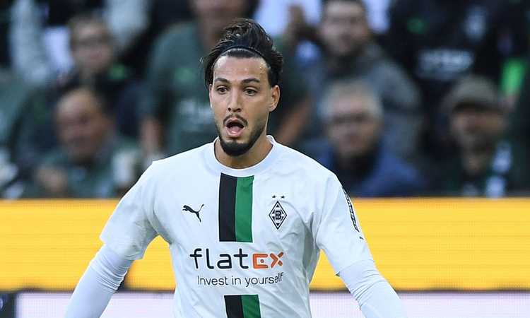 Bensebaini, conteso da Juve e Atletico Madrid: Simeone è in vantaggio