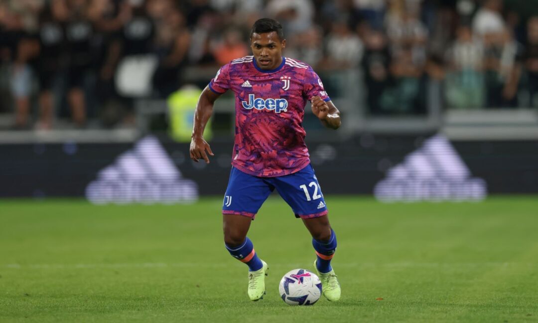 Juve Ecco Chi Sarà Il Sostituto Di Alex Sandro