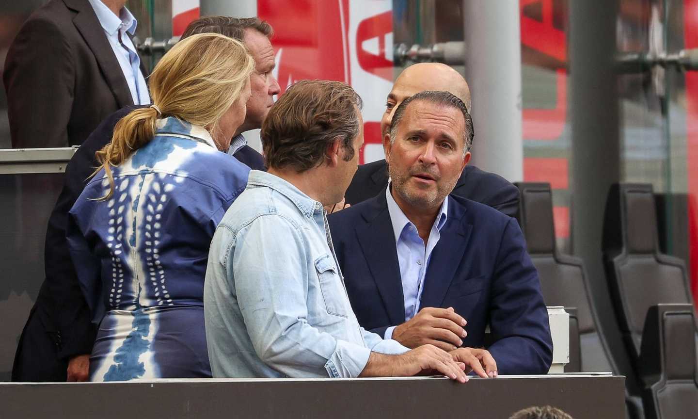 Milan, passaggio di consegne al derby: presenti a San Siro Cardinale e Singer FOTO