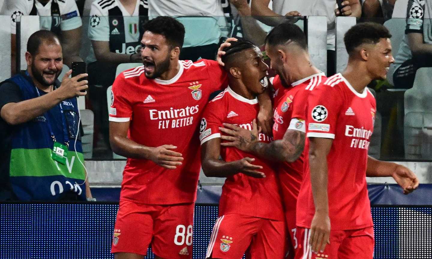 La Juve crolla ancora: 2-1 Benfica in rimonta, Joao Mario e Neres ribaltano Allegri. Fischi allo Stadium