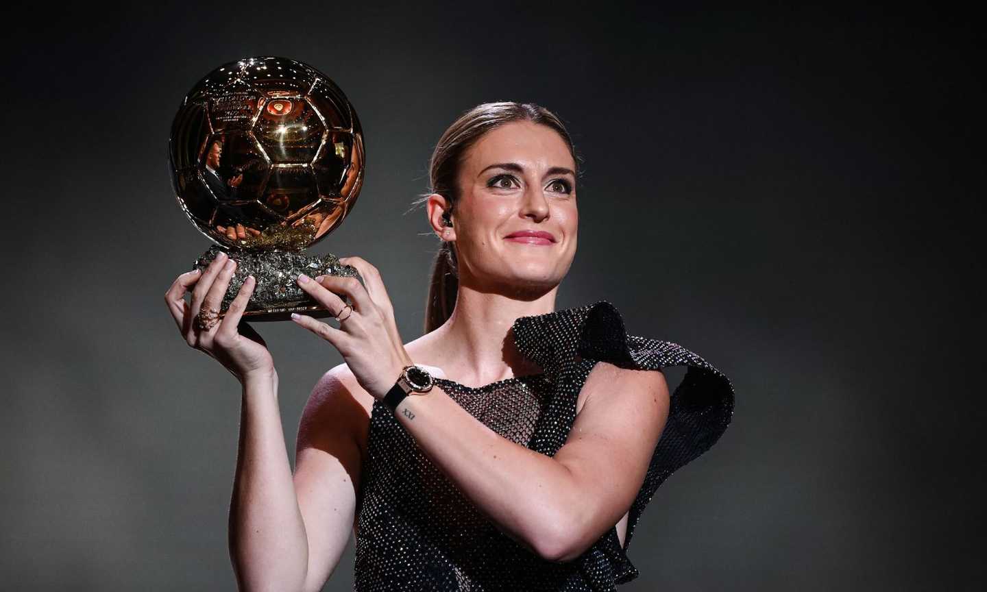 Alexia Putellas vince il Pallone d'Oro femminile: è bis per la spagnola