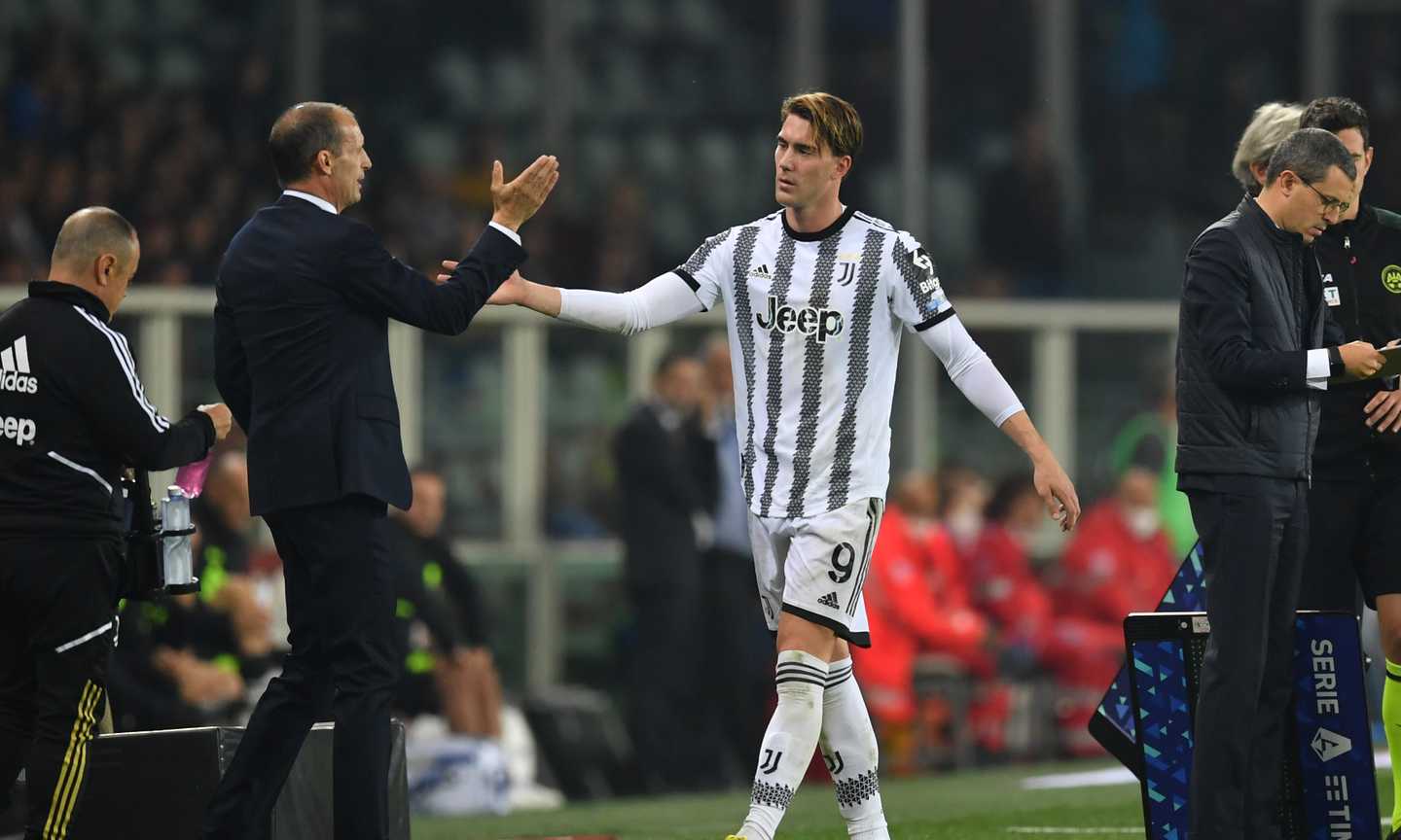 Juve, borsino attaccanti: fra tanti problemi, Allegri ne ha uno ‘piacevole’. Cosa filtra su Vlahovic