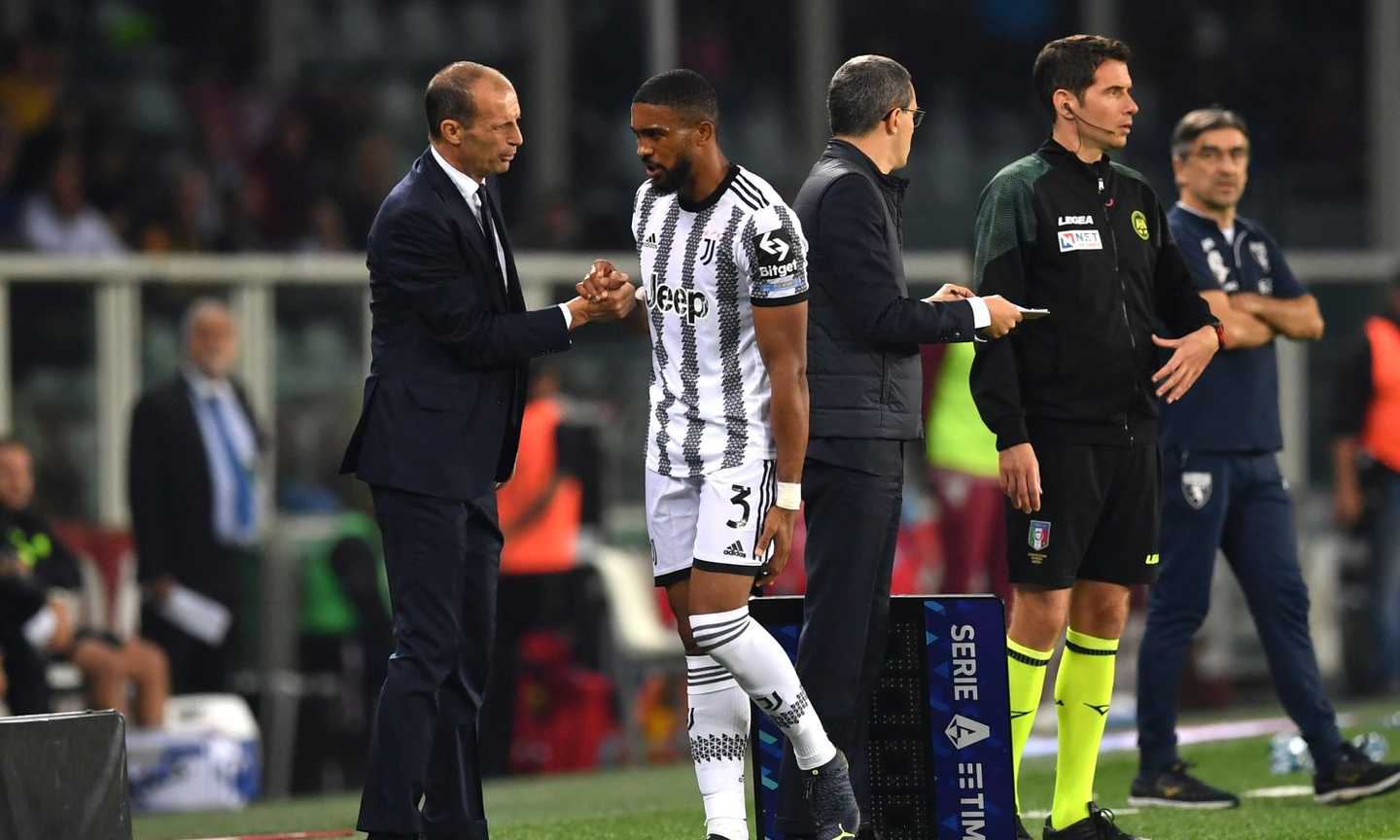 Juventus, le ultime sull'infortunio di Bremer: ecco quando ci saranno gli esami