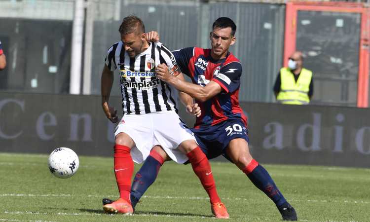 Serie B LIVE: alle 14 Ascoli Palermo, poi Frosinone Benevento Serie B LIVE: alle 14 Ascoli Palermo, poi Frosinone Benevento