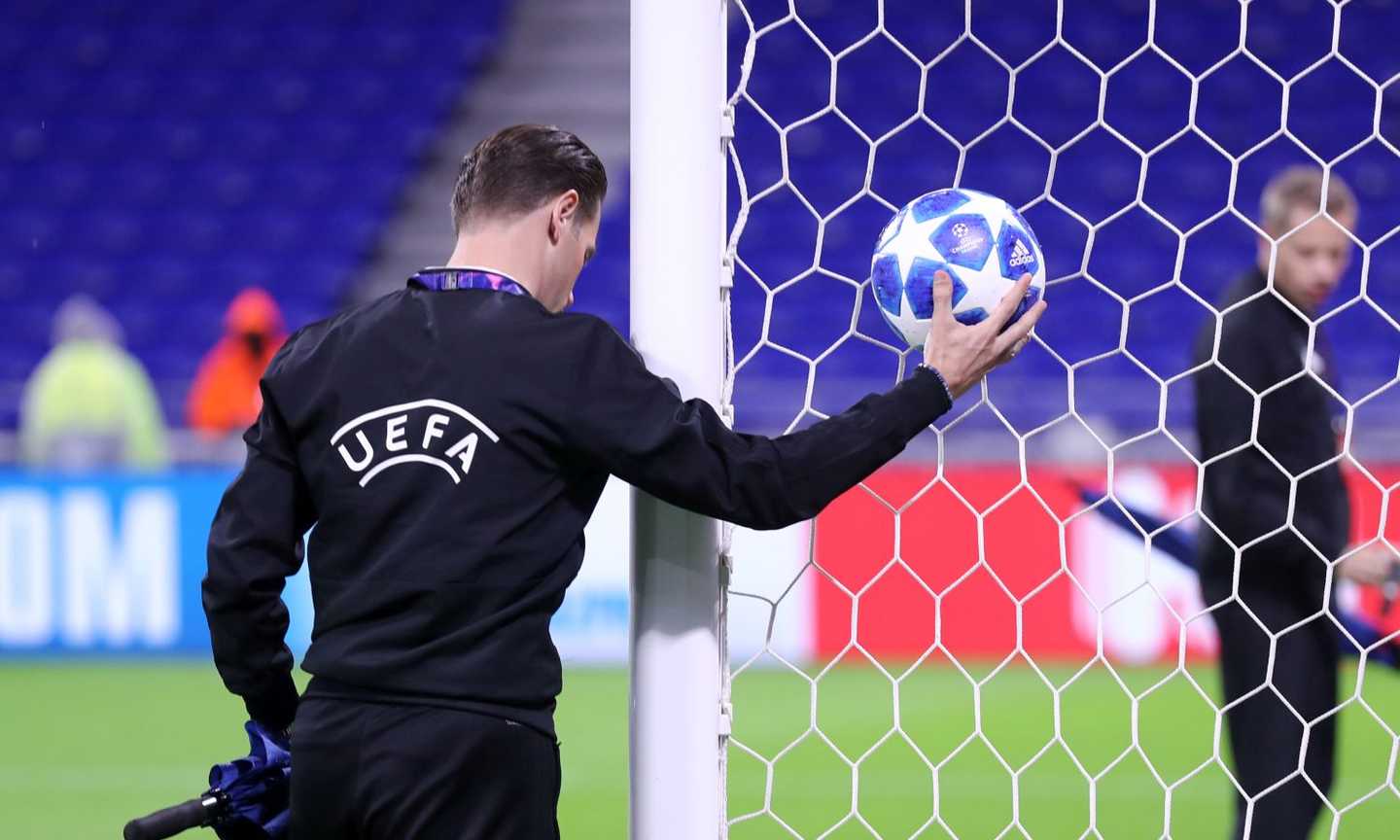 Clamoroso, problemi tecnici: Benfica-Juve senza goal line technology! 