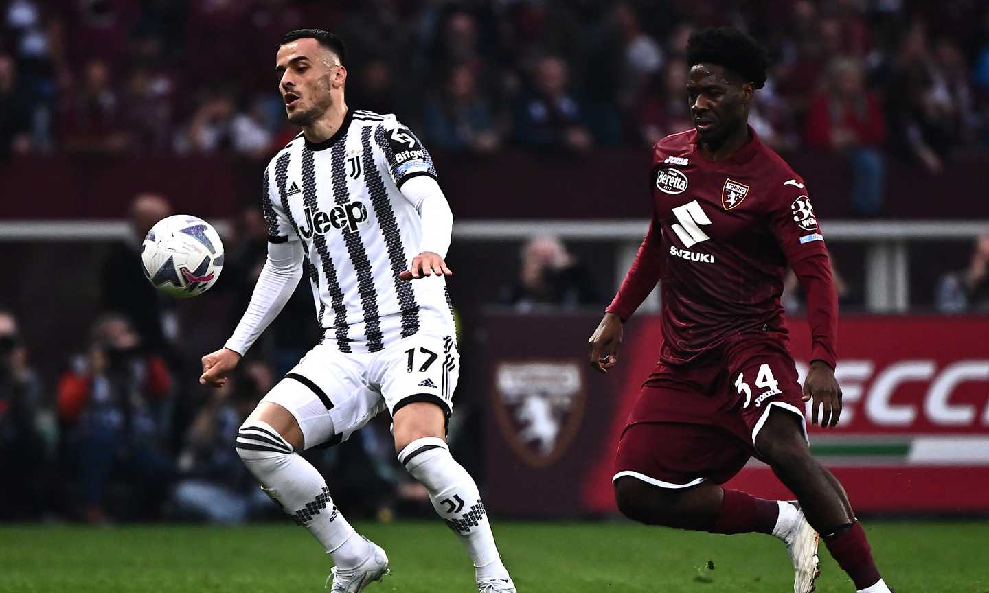 Rivelazione su Kostic: 'Juve preferita a una ricca offerta' 