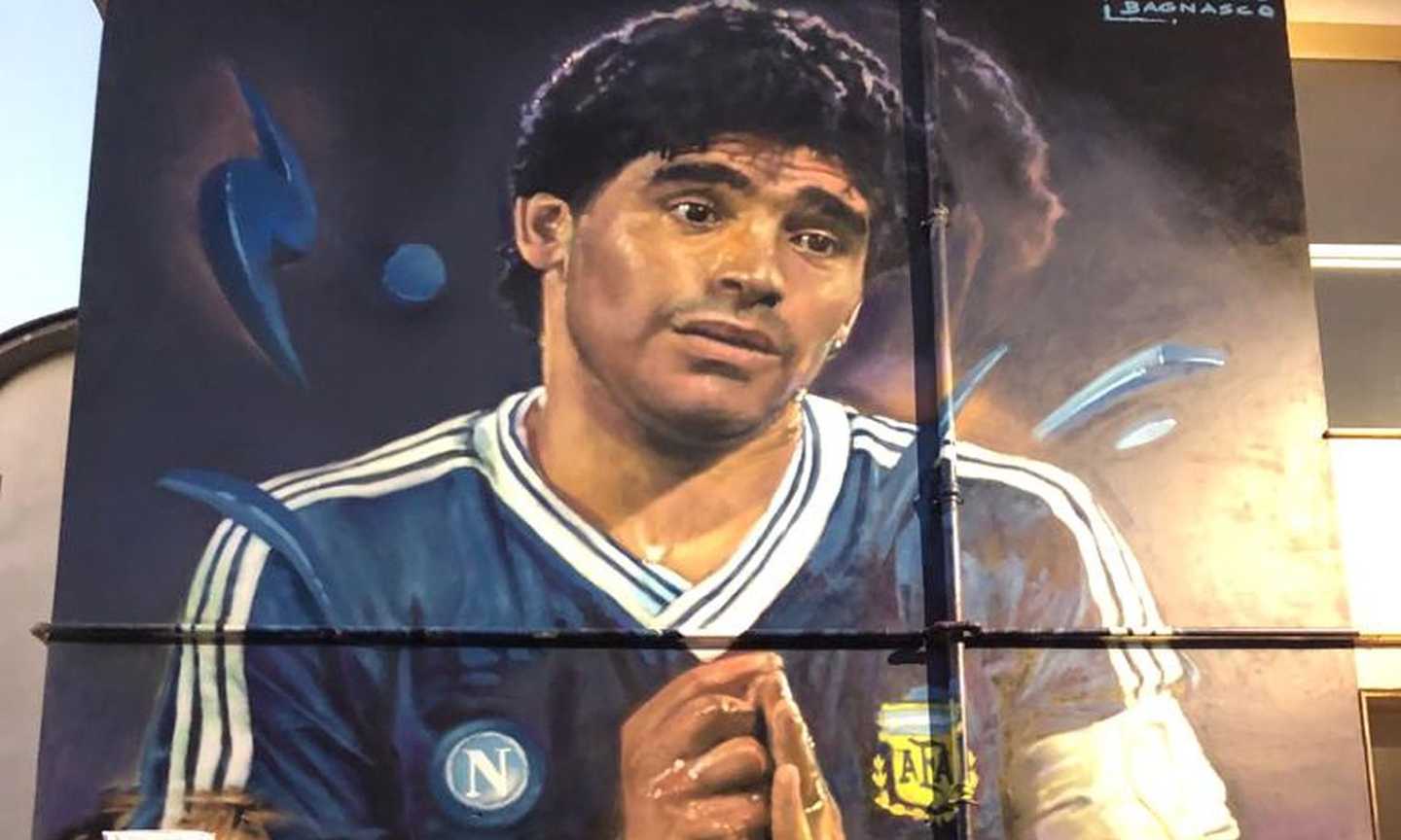 Pompei: intitolata una via a Maradona VIDEO. Realizzata una super gigantografia FOTO