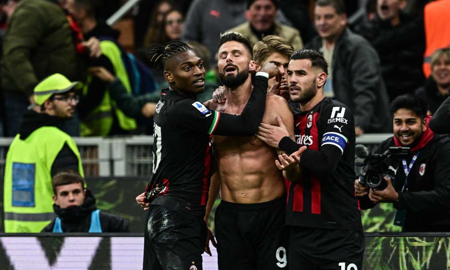 Il Milan fatica ma piega lo Spezia con la magia di Giroud: 2-1, Pioli è di nuovo al 2° posto