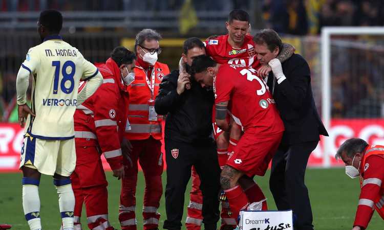 Monza in ansia per Sensi: infortunio alla caviglia, esce in lacrime