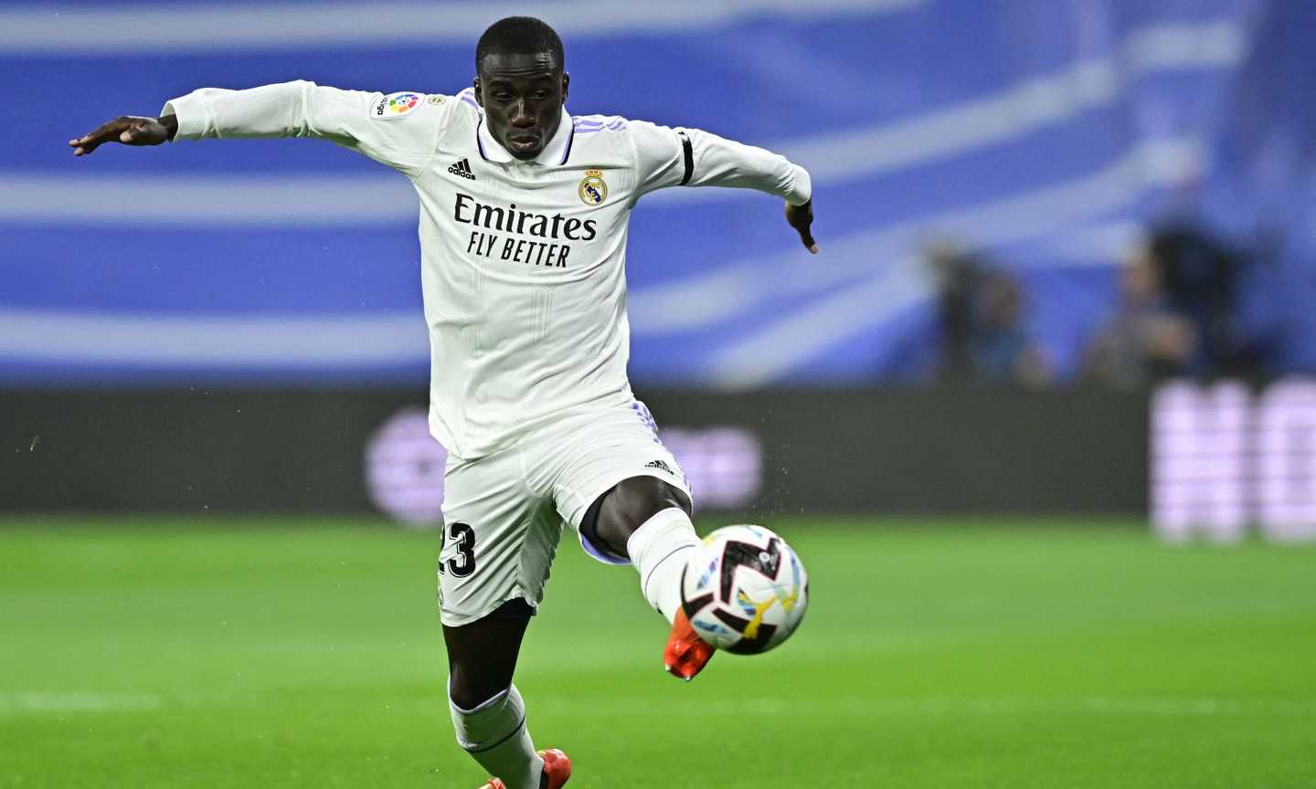 Real Madrid, occhi in Premier per il post Mendy