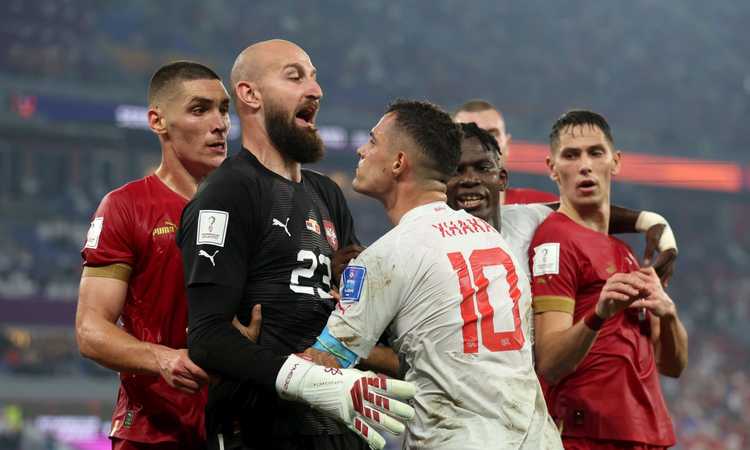 Serbia-Svizzera ad alta tensione: gestacci, commenti razzisti e insulti alle madri, la Fifa indaga