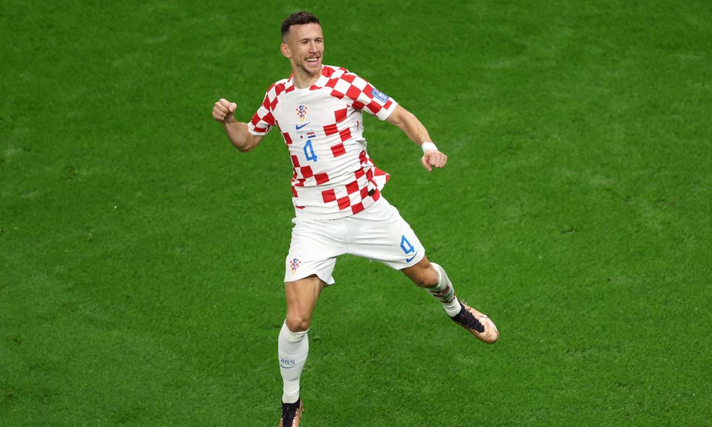 Perisic in gol da dietro la porta VIDEO