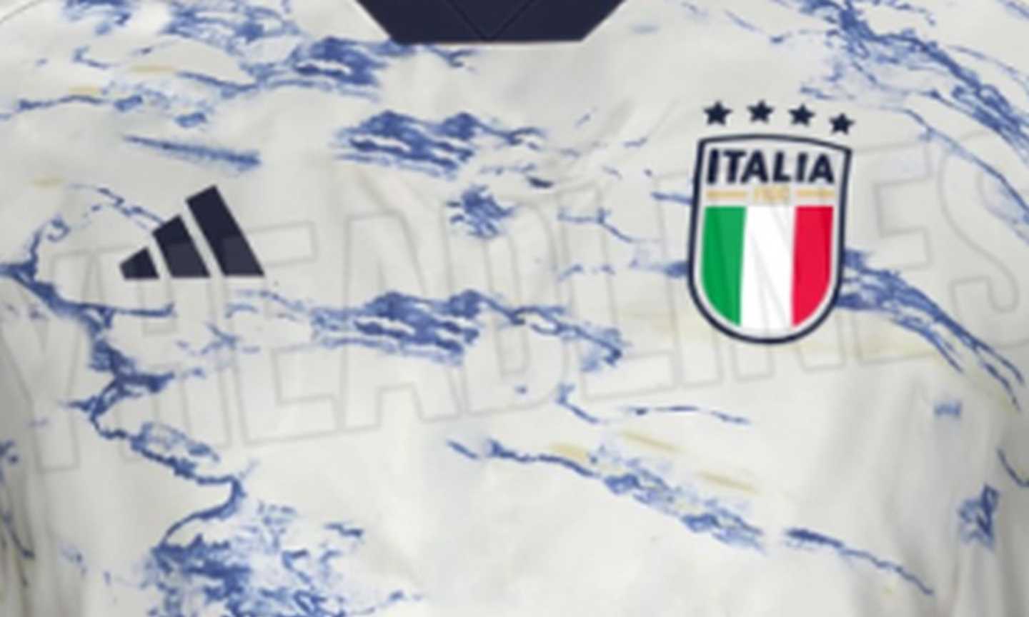 Italia, ecco anche la seconda maglia: il design è unico FOTO