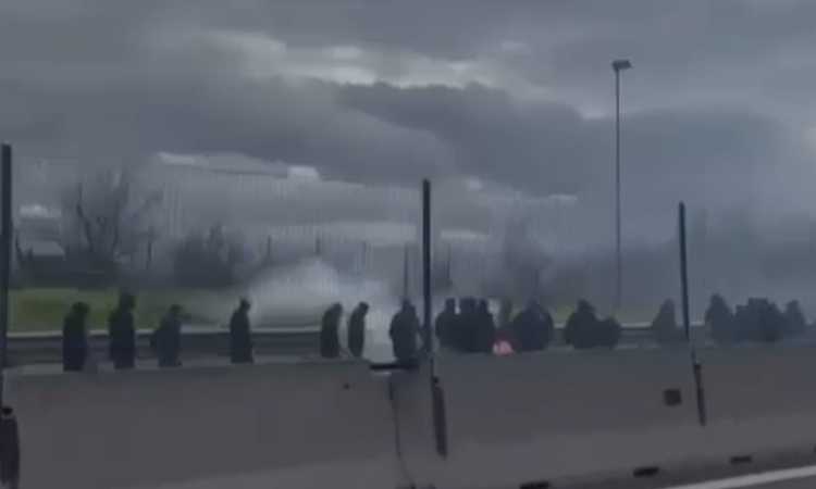 Scontri tra ultras, il Napoli: 'Forte condanna, non sono tifosi. Ecco cosa deve fare ora il Governo'