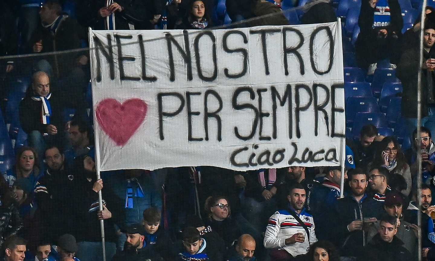 'Con un sogno spezzato nel cuore ti giuriamo eterno amore': gli striscioni per Vialli e Sinisa a Marassi FOTO 