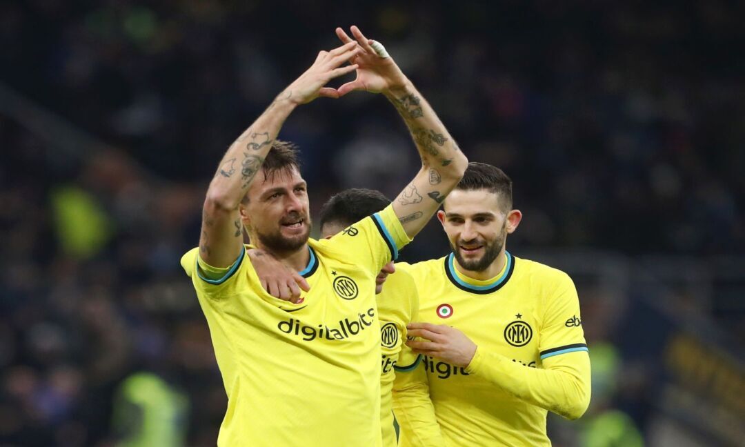 Inter, Acerbi: 'Non restiamo dietro in campionato'