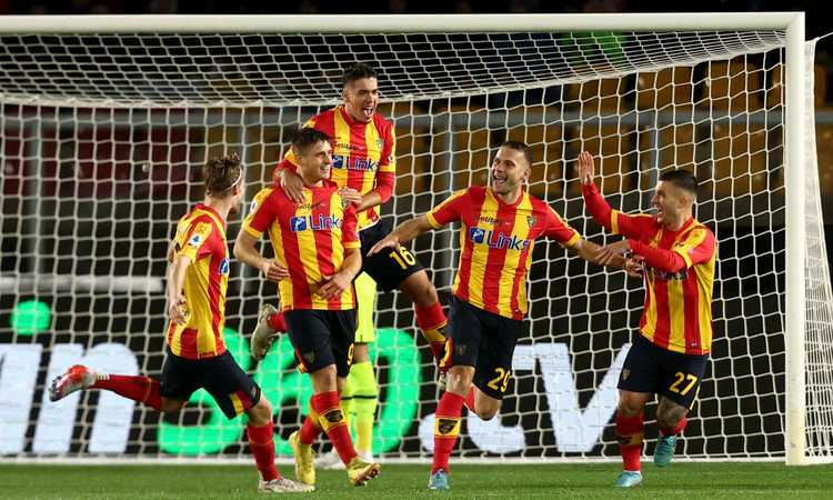 Lecce, Adamo: 'Vogliamo andare a più 5 dalla Salernitana'