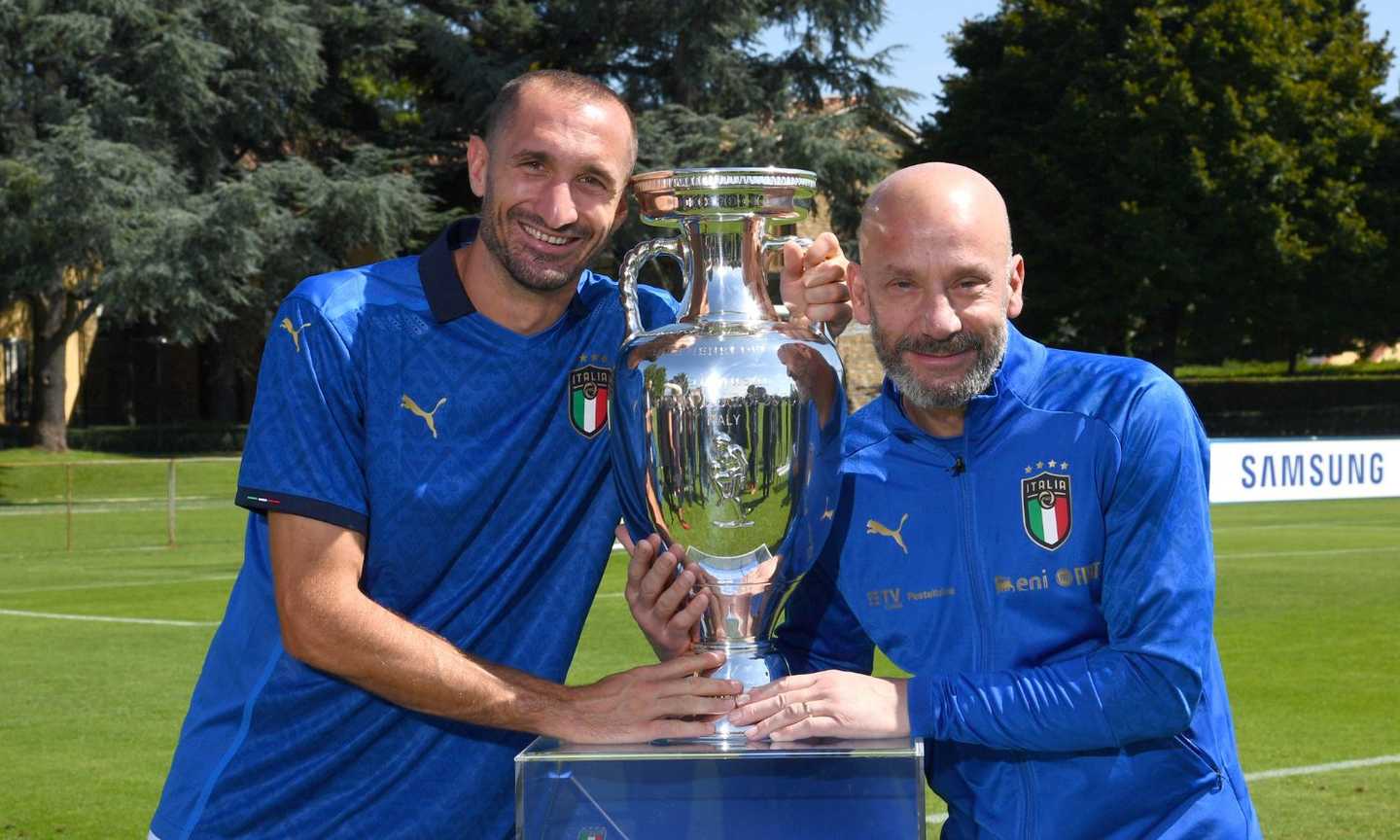 Addio Vialli, Chiellini: 'Ci lascia troppo presto, ma ci lascia tanto. Aveva messo la Nazionale prima della sua salute'