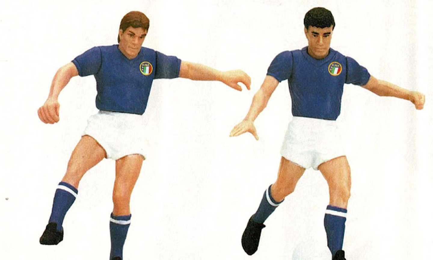 Le partite per strada, le figu e 'Forza Campioni'. 'Io faccio Maradona, tu sei Gullit. Aspettate, Vialli chi lo fa?'