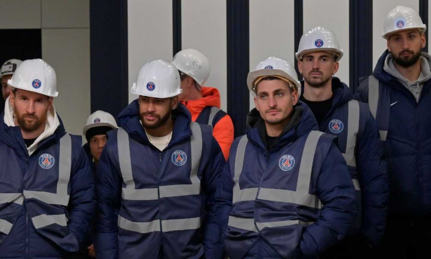 Psg, casco e cantiere: le FOTO di un pomeriggio inusuale, cos'è successo