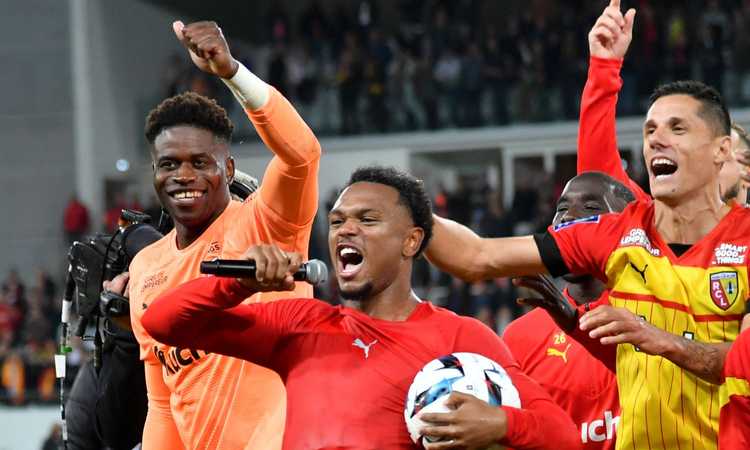 Lens, il dg Pouille svela i piani di mercato. Il Milan spera Lens, il dg Pouille svela i piani di mercato. Il Milan spera