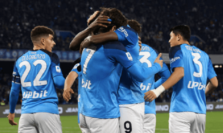 Napoli, Simeone è l'uomo del destino: 2-1 nel finale alla Roma, +13 sulla 2ª e scudetto che si avvicina