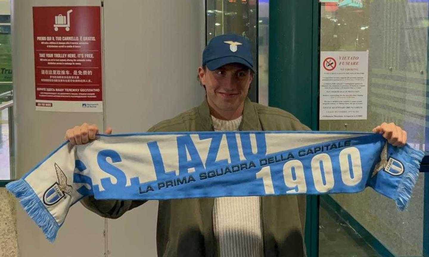 Lazio, Pellegrini sbarca a Fiumicino FOTO