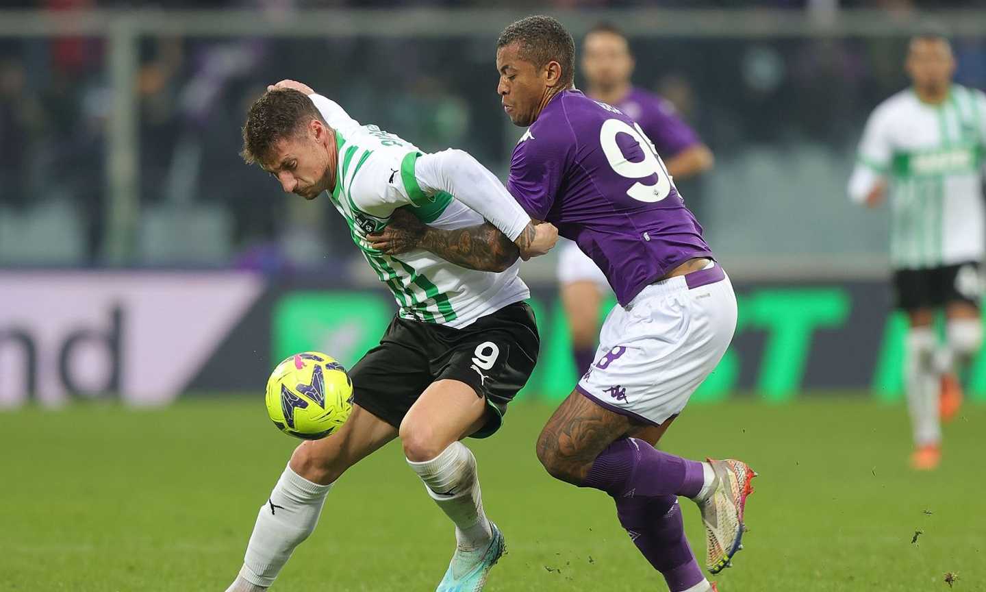 Fiorentina-Sassuolo, rivivi la MOVIOLA: due rigori dati e uno negato, scintille al Franchi