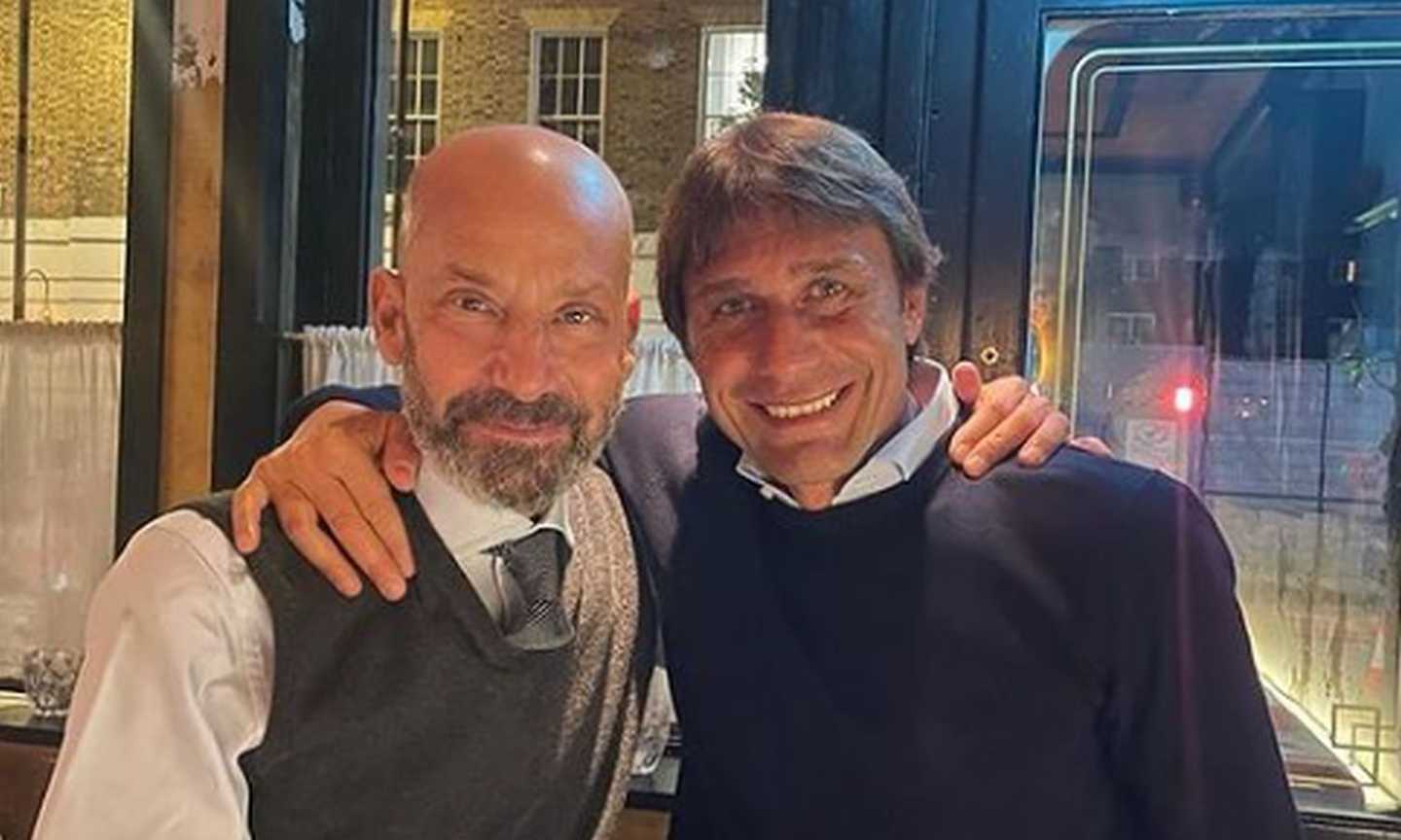 Addio Vialli, il messaggio di Conte: 'Sempre una fonte di ispirazione, da capitano e da uomo'