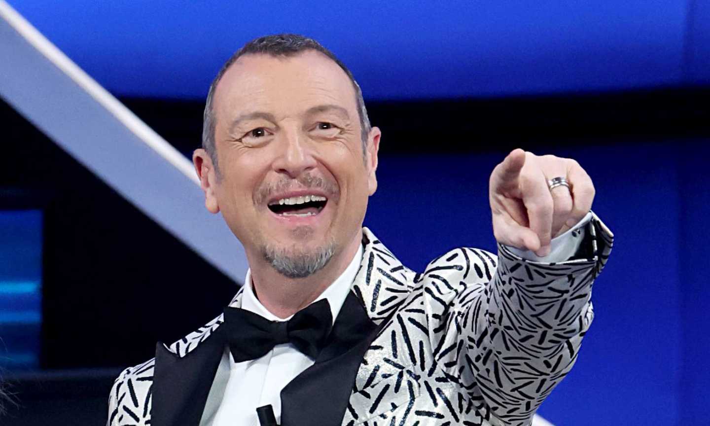 Sanremo 2024, Amadeus: 'Guarderò Roma-Inter'. Quando si gioca, cosa succede col Festival