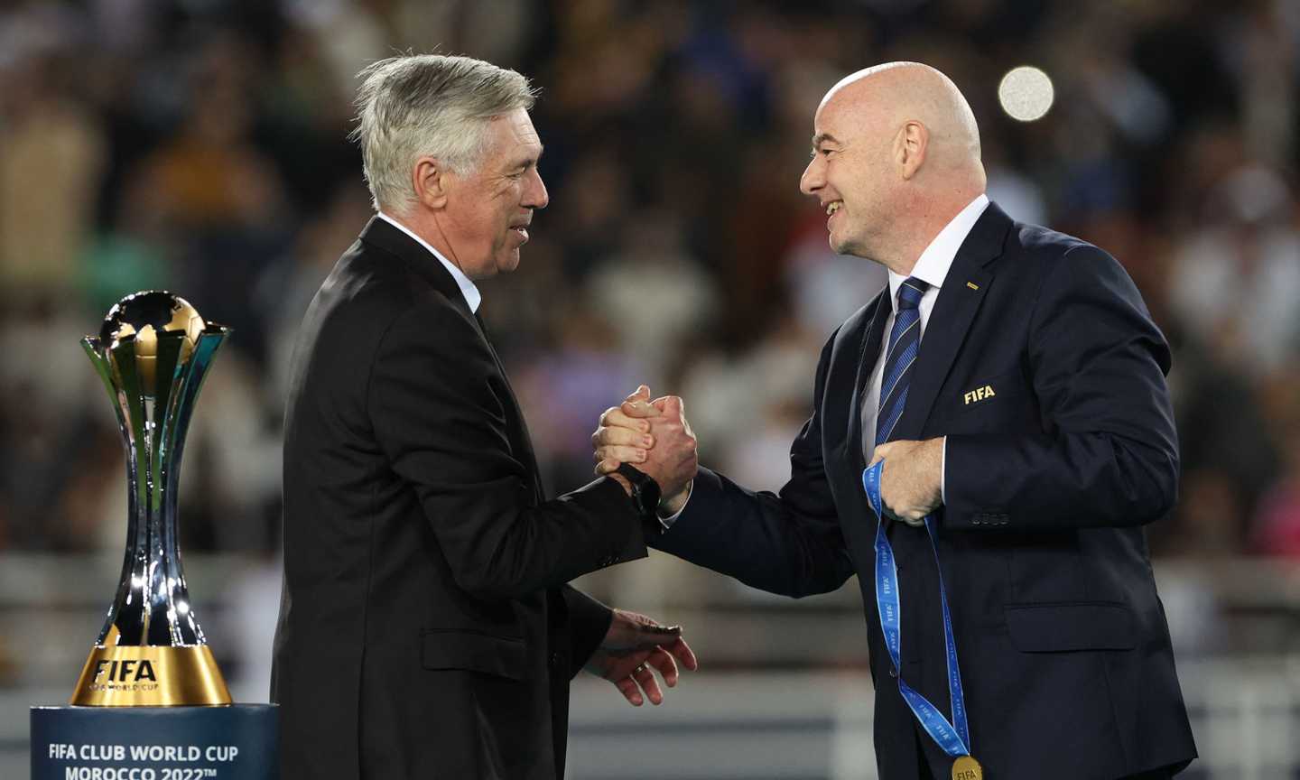 Fifa: cresce lo stipendio di Infantino, quanto guadagna!