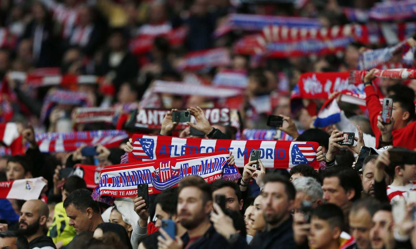 Atletico Madrid nel silenzio: i tifosi non cantano, è come stare a teatro. Cosa succede al Metropolitano