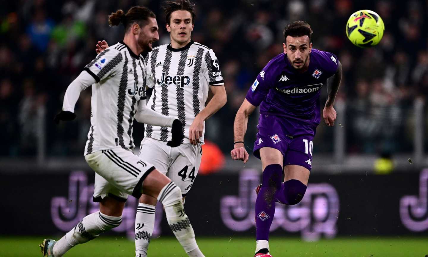 Juve-Fiorentina, la MOVIOLA: all'89' il VAR cancella il pari di Castrovilli! Tolto gol a Vlahovic. Graziato Bonaventura